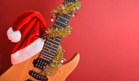 Gift for a guitarist? 10 gift ideas they'll actually use